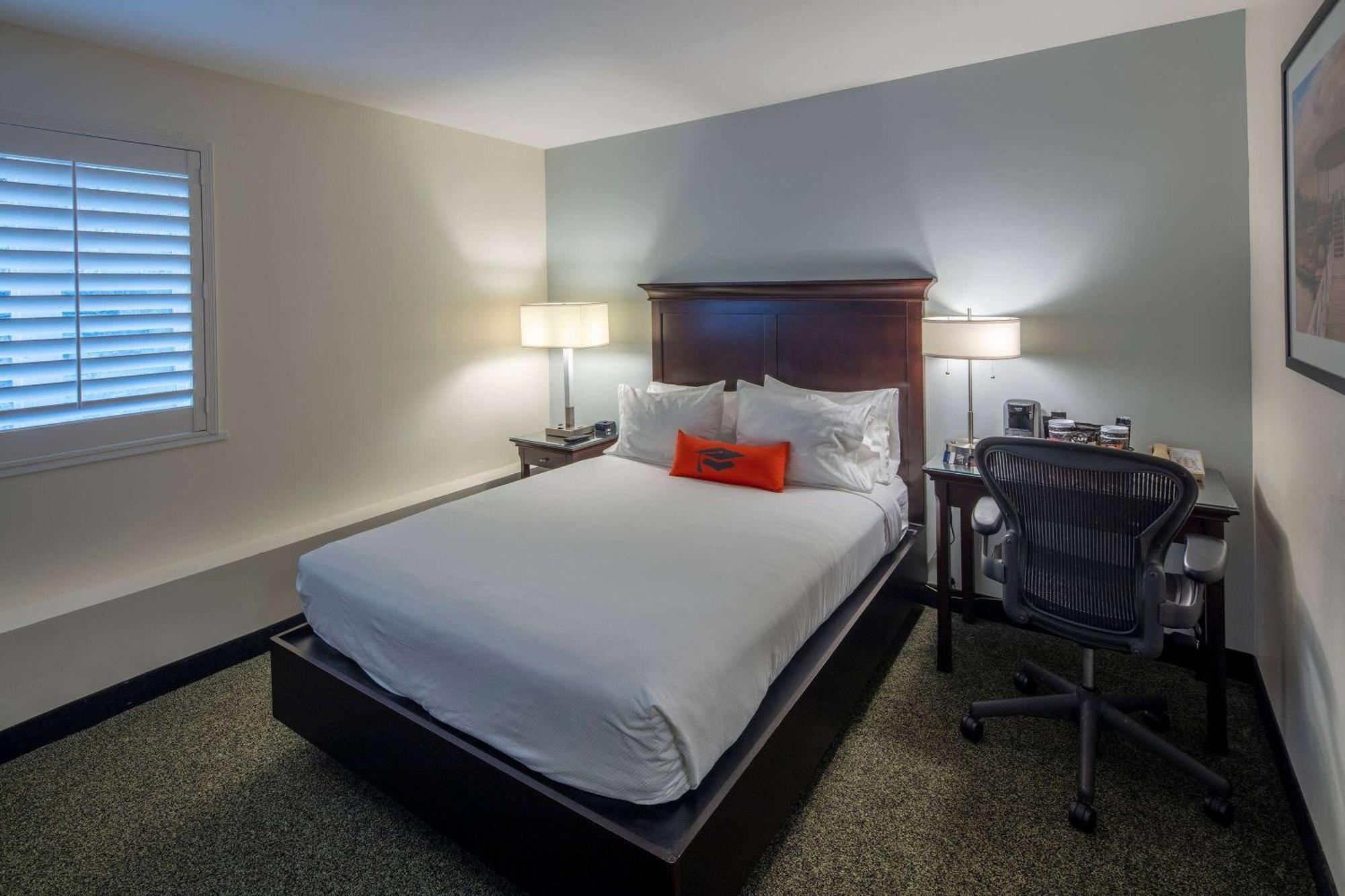 Collegian Hotel & Suites, Trademark Collection By Wyndham Syracuse Exteriör bild